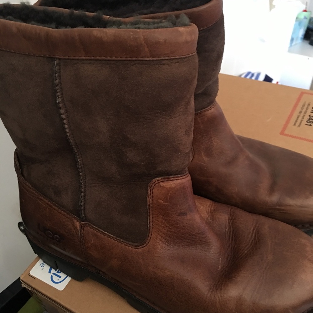 UGG AUSTRALIAN BOOTS